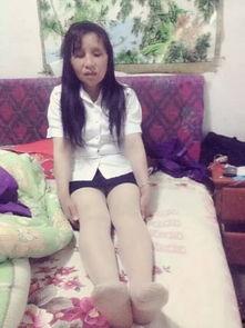 挠妈妈丝袜脚心失禁,挠妈妈脚心引发的尴尬回忆