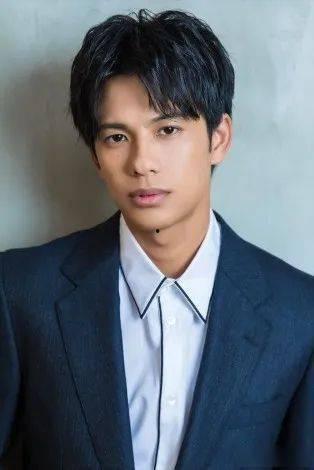 日本老歌手男,日本老歌手的传奇人生