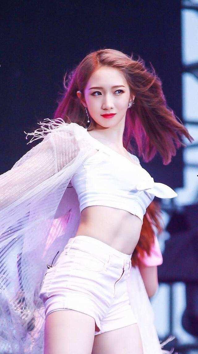 aiss丝袜无圣光美,AISS美生成下的无圣光时尚风采